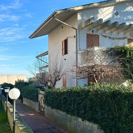 M396 - Marcelli, Monolocale Con Terrazzino